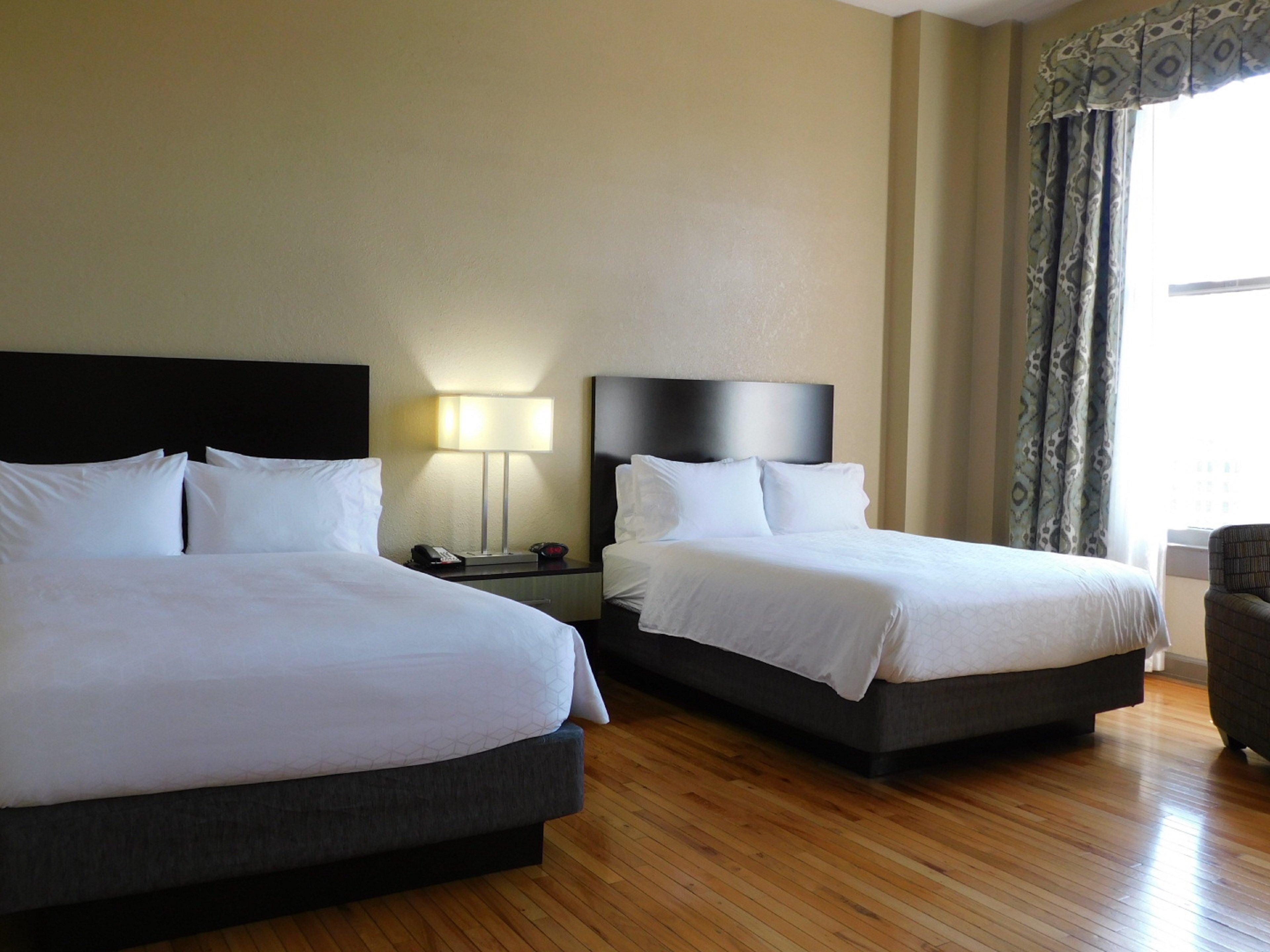 Holiday Inn Express Cleveland Downtown By Ihg Exterior photo