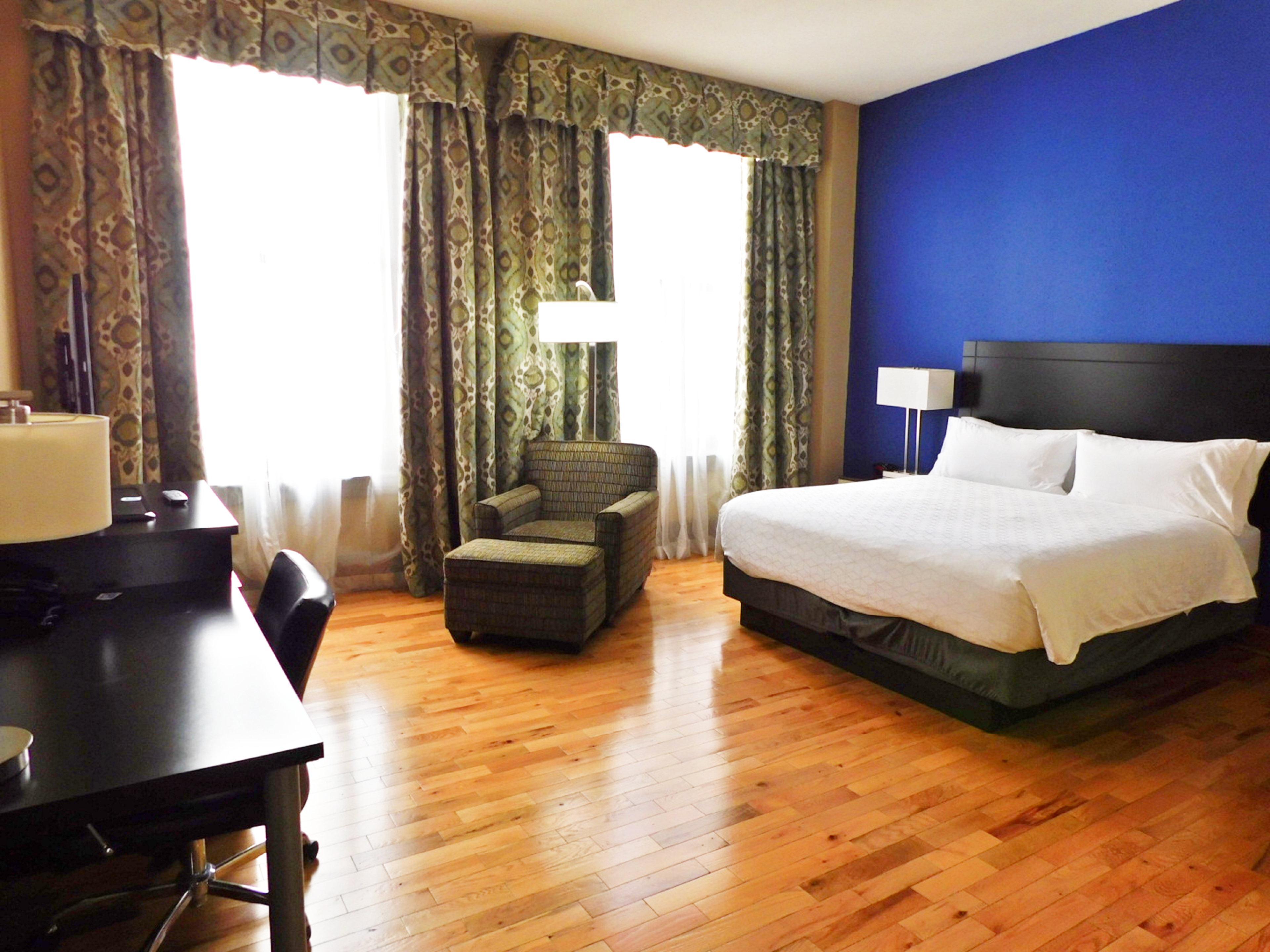 Holiday Inn Express Cleveland Downtown By Ihg Exterior photo