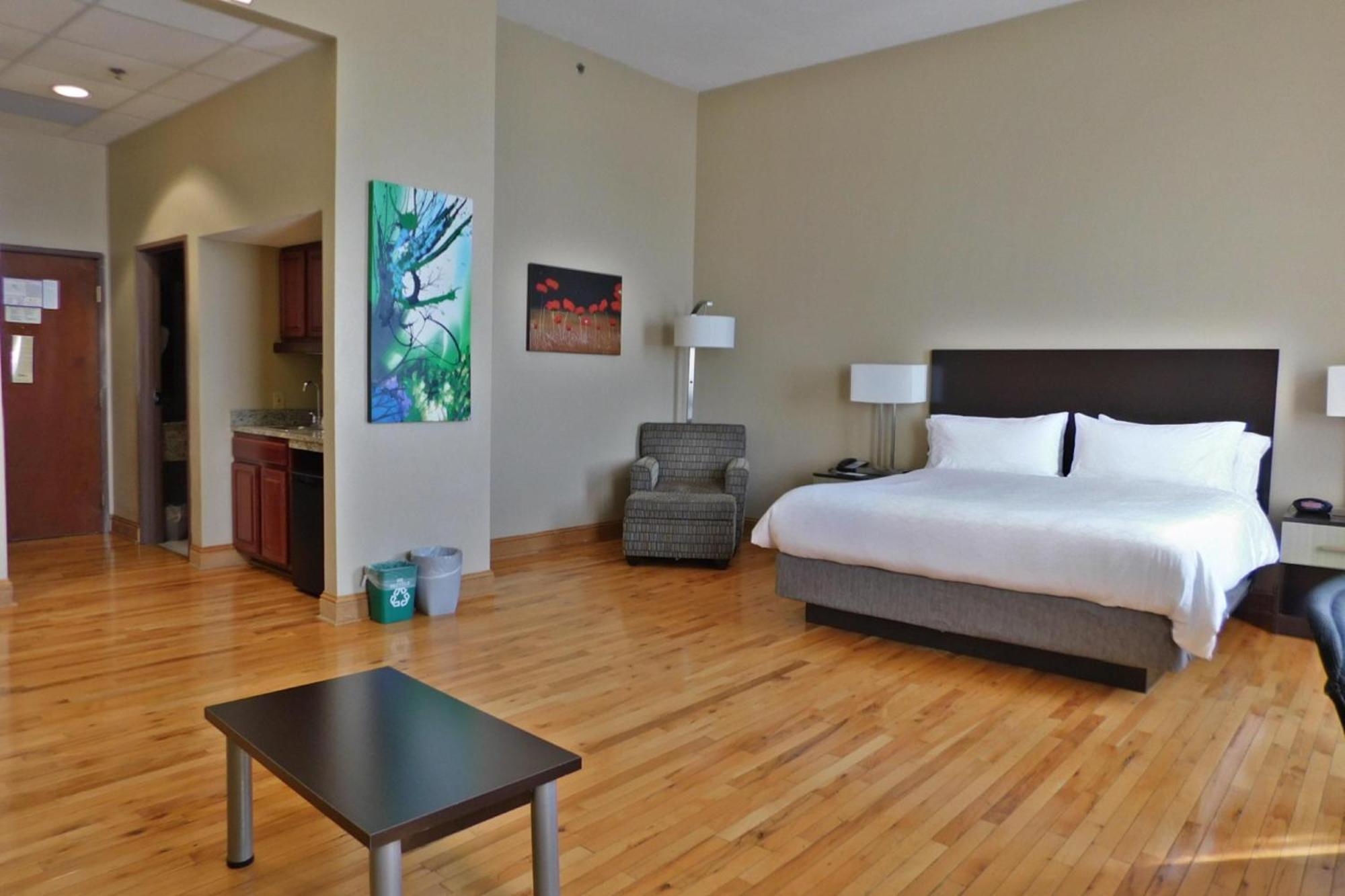 Holiday Inn Express Cleveland Downtown By Ihg Exterior photo