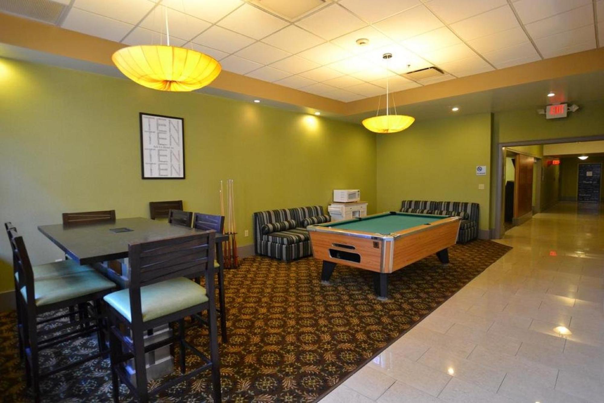 Holiday Inn Express Cleveland Downtown By Ihg Exterior photo